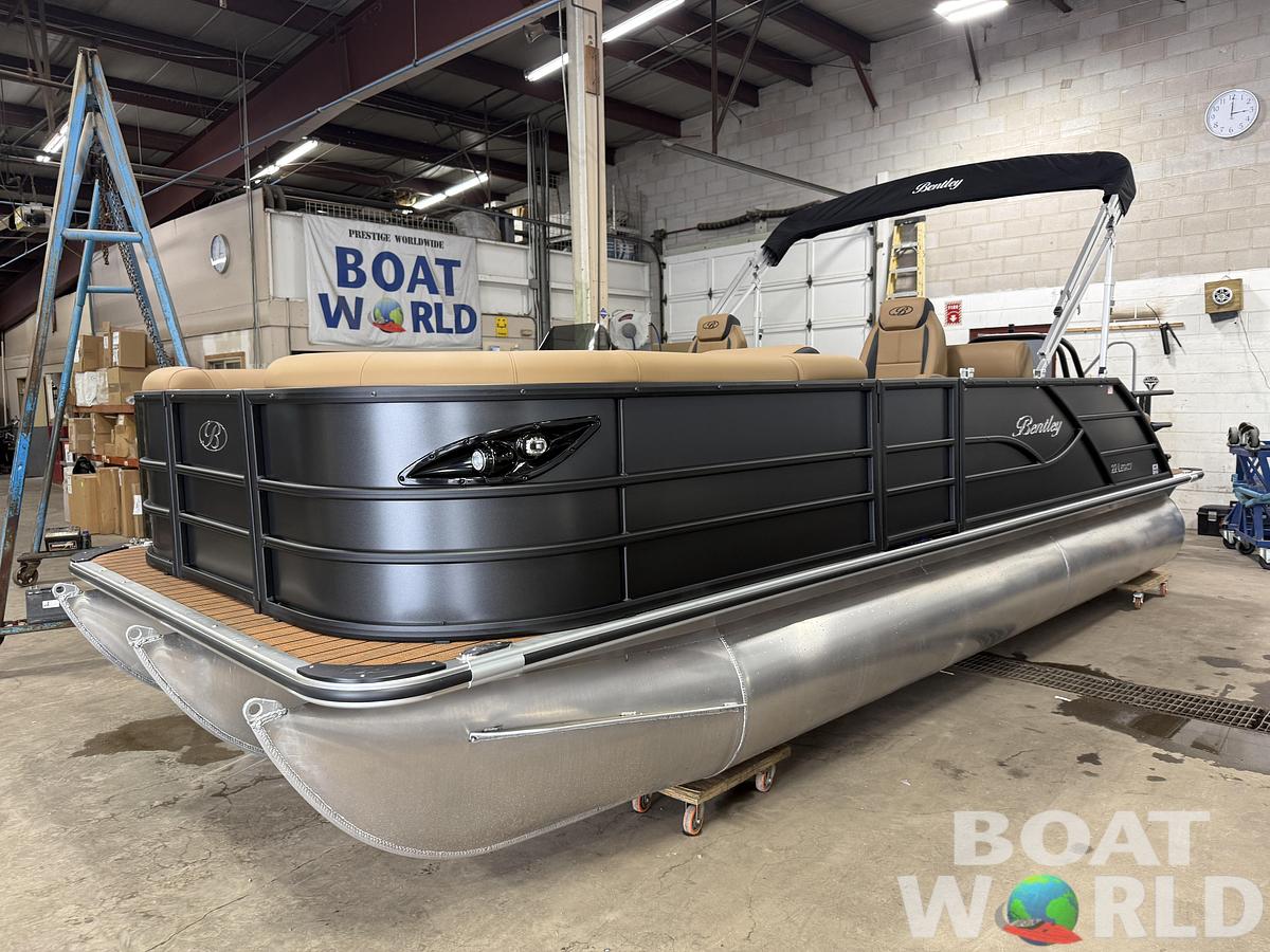 2027 Bentley Legacy 223 QSB Swingback Tritoon $54995