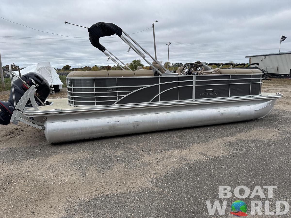Used 2016 Bennington 2250 GSR Pontoon