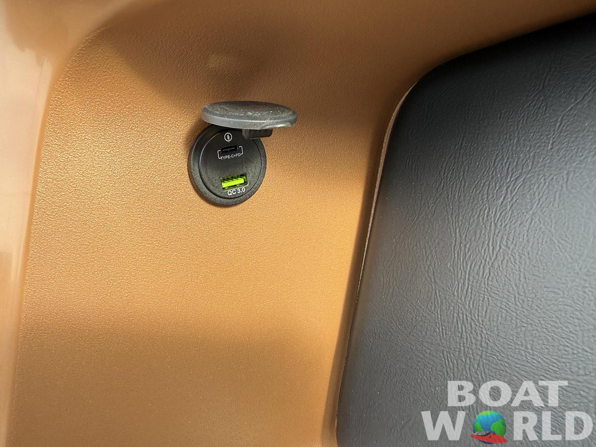 2026 Tahoe Pontoons LTZ 2385 Cruise Rear Bench (CRB) 