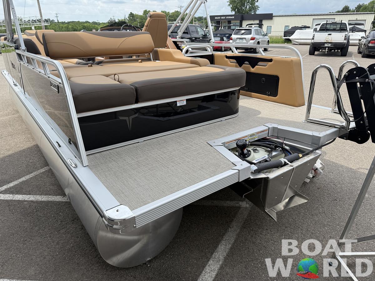 2025 Tahoe Pontoons LTZ 2385 Swingback (VRB) & Honda 4-Stroke EFI