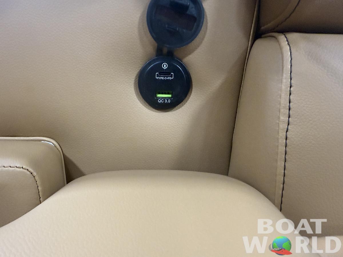 2026 Tahoe Pontoons Sport 2385 Swingback (VRB) & Honda 4-Stroke EFI