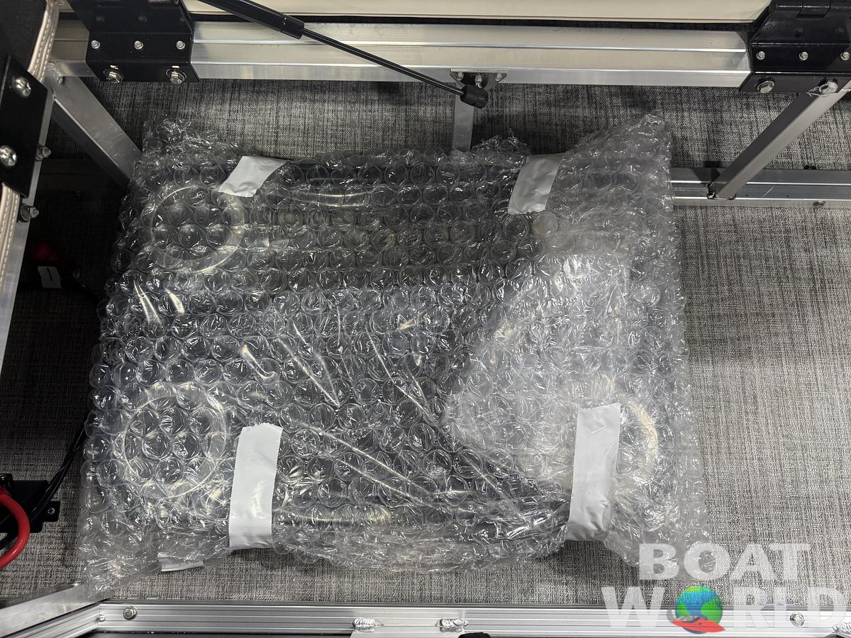 2026 Tahoe Sport VRB 2385 Swingback & 4-Stroke $34995