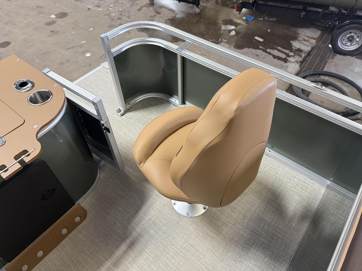 Used 2026 Tahoe Pontoons Sport 2385 Rear Fish & Honda 4-Stroke EFI