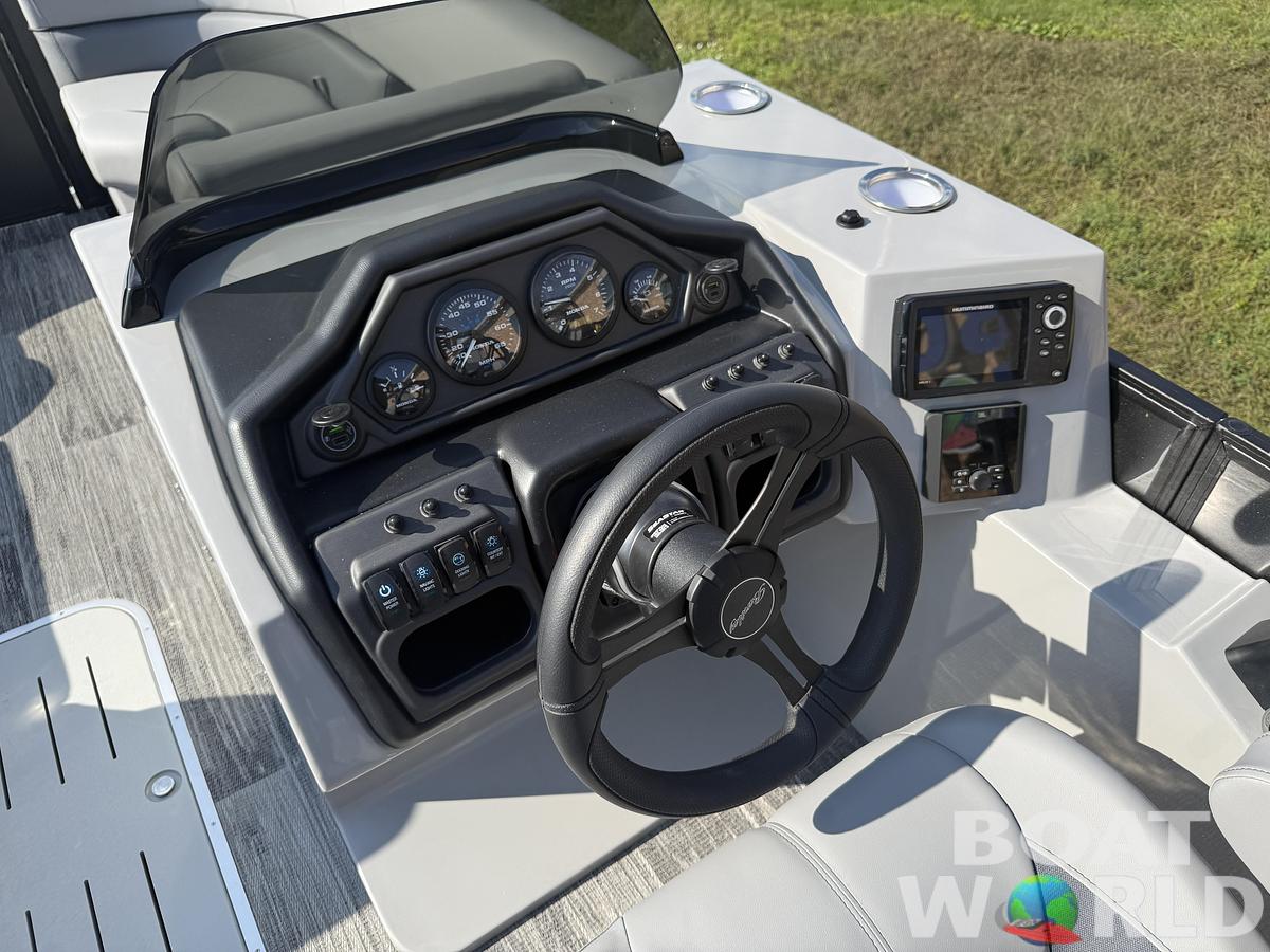 2026 Bentley Pontoons Legacy 223 Swingback Tritoon & Honda 4-Stroke EFI