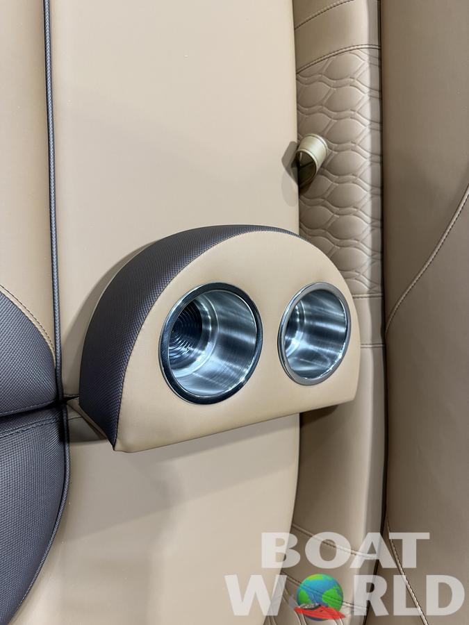 2027 Tahoe LTZ 2385 VRB SE Swingback Pontoon $41995