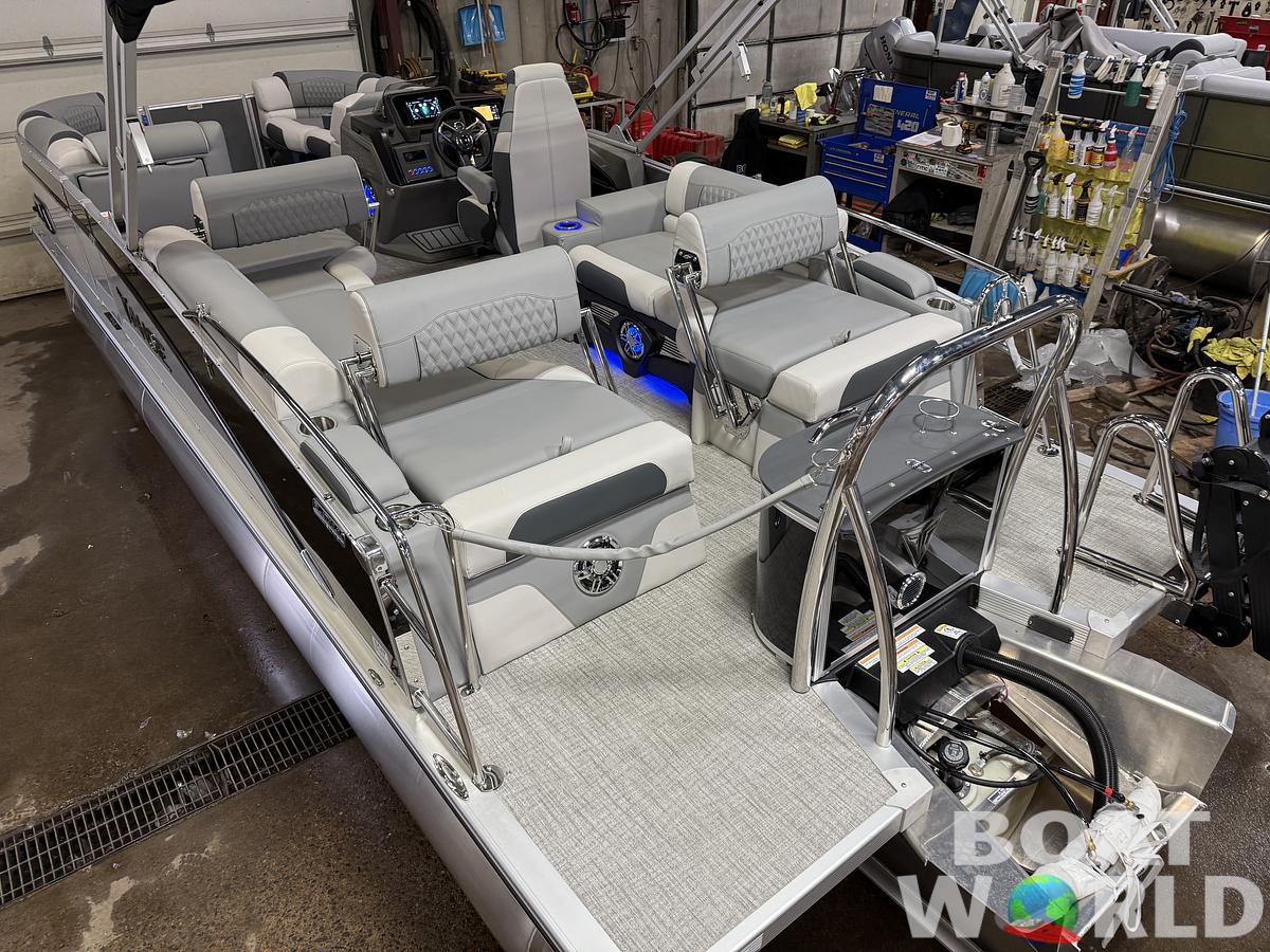 2025 Tahoe Pontoons Cascade 2385 Quad Lounge Shift Flip Tritoon & Honda 4-Stroke EFI