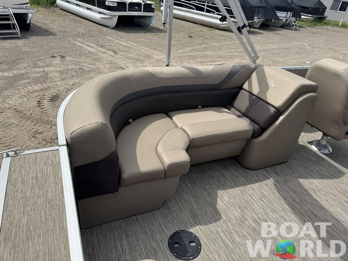 Used 2021 Bennington 22 SSR Pontoon