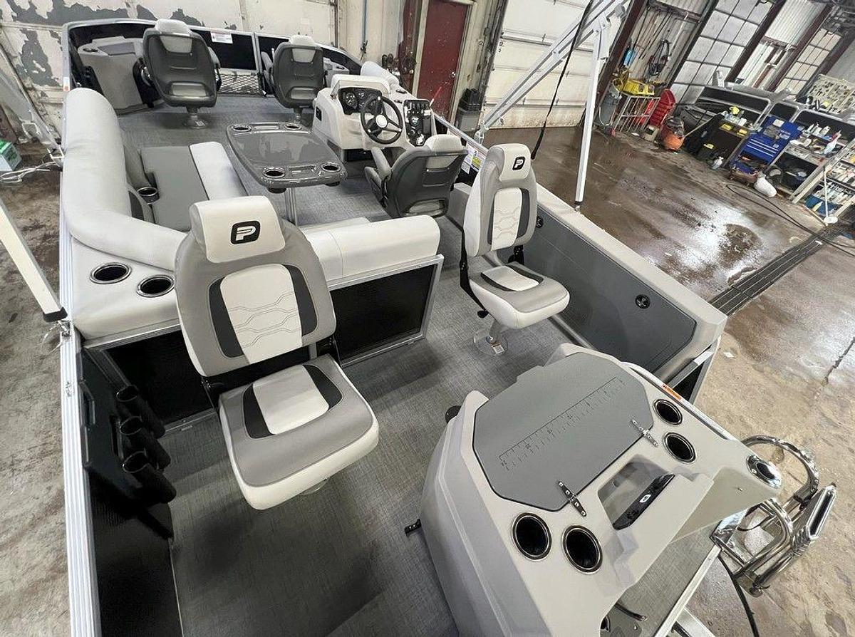 2025 Princecraft 21 Sportfisher 4-S Quad Fish Pontoon & Mercury 4-Stroke EFI