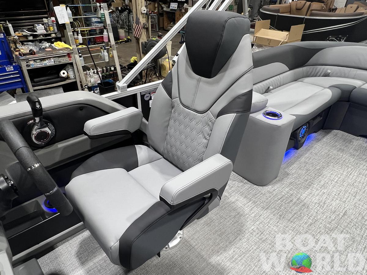 2026 Tahoe Pontoons LTZ 2385 Elite Cruise Tritoon 