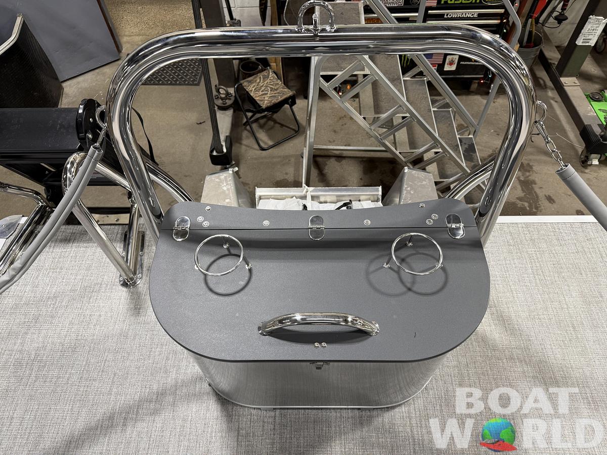 2025 Tahoe Pontoons Cascade 2385 Quad Lounge Shift SS Tritoon & Honda 4-Stroke EFI