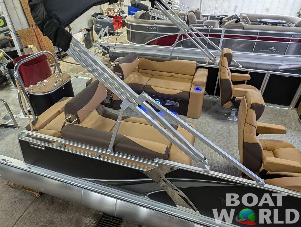 2026 Tahoe LTZ 300HP QLS 2385 Tritoon $69,995