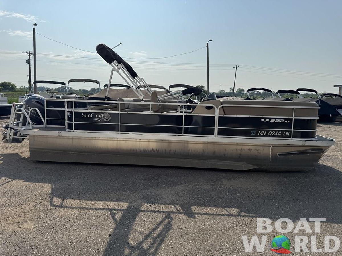 Used 2016 SunCatcher V322 RF Tritoon Pontoon