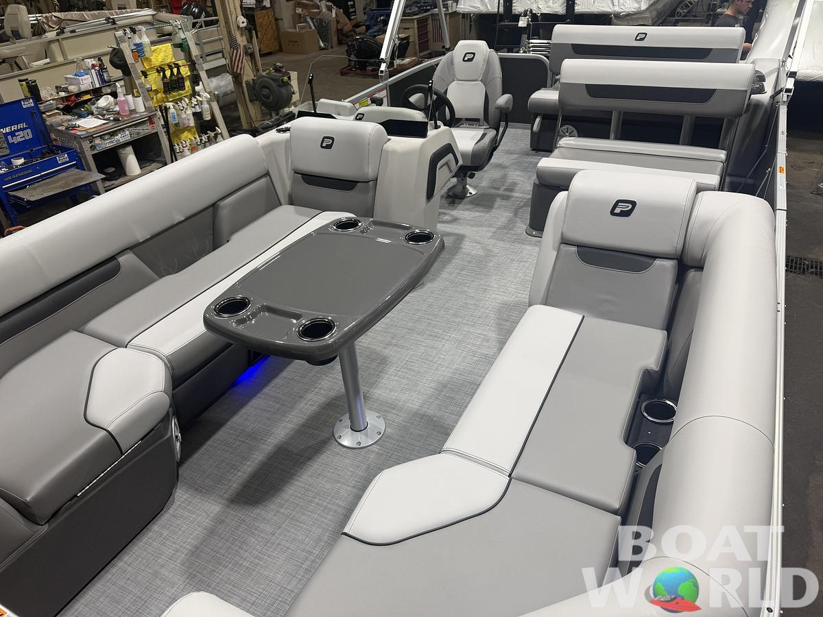 2026 Princecraft Vectra 23 RL Dinette Swingback Pontoon