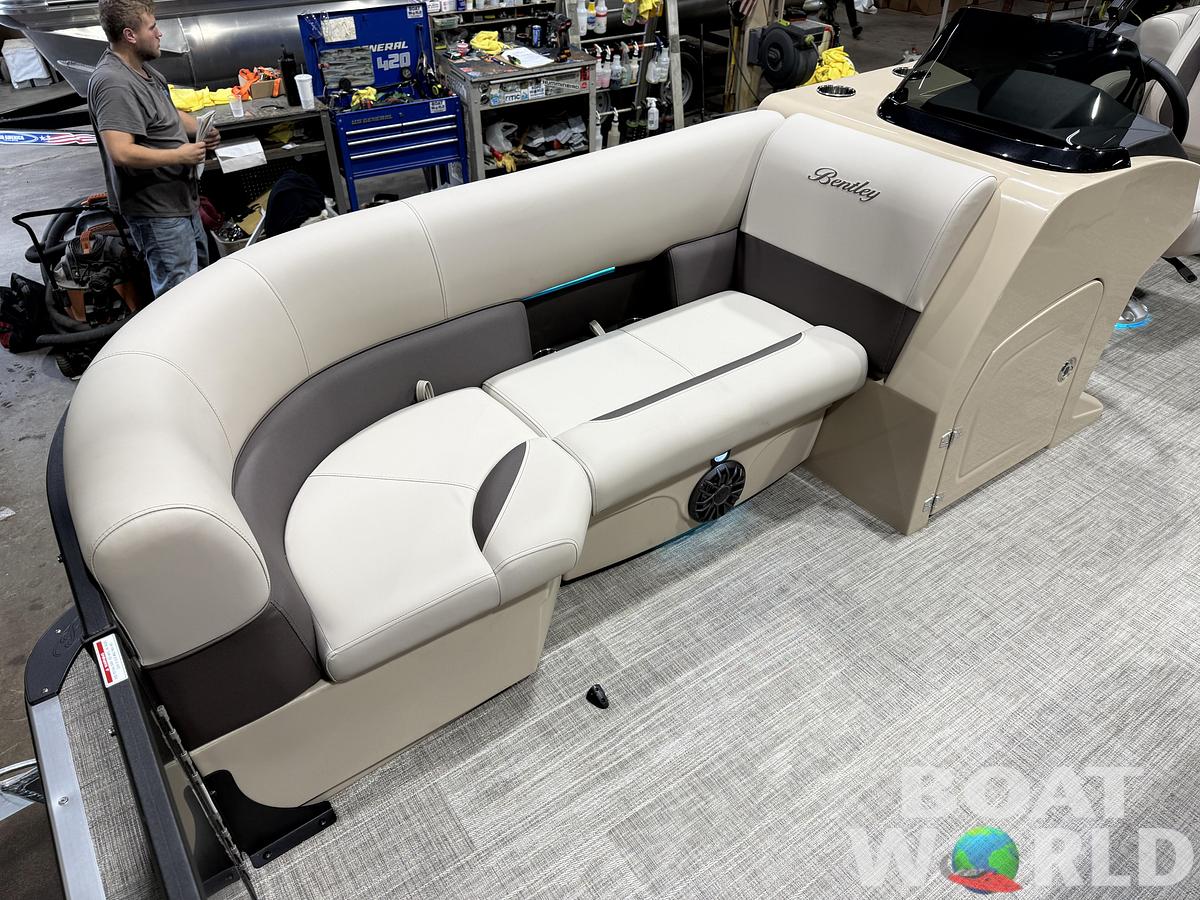 2027 Bentley Legacy 220 Navigator Quad Lounge Pontoon $42995