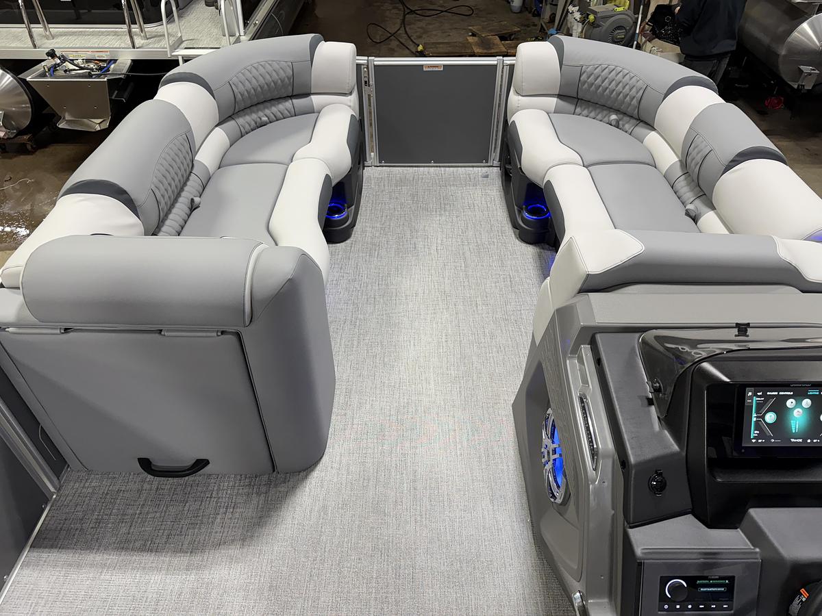 2025 Tahoe Pontoons Cascade 2385 Quad Lounge Shift SS Tritoon & Honda 225HP Outboard