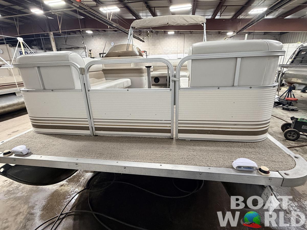 Used 2004 Northwood 2023 Reitta & 40HP Mercury 4Stroke -$