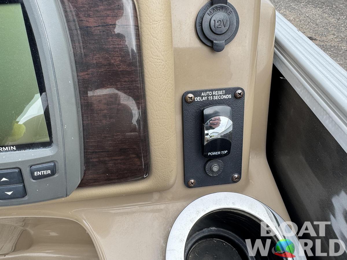 Used 2016 Bennington 2250 GSR Pontoon