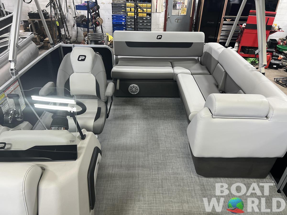 2026 Princecraft Vectra 21 RL Swingback Lounge Pontoon & Mercury 4-Stroke EFI