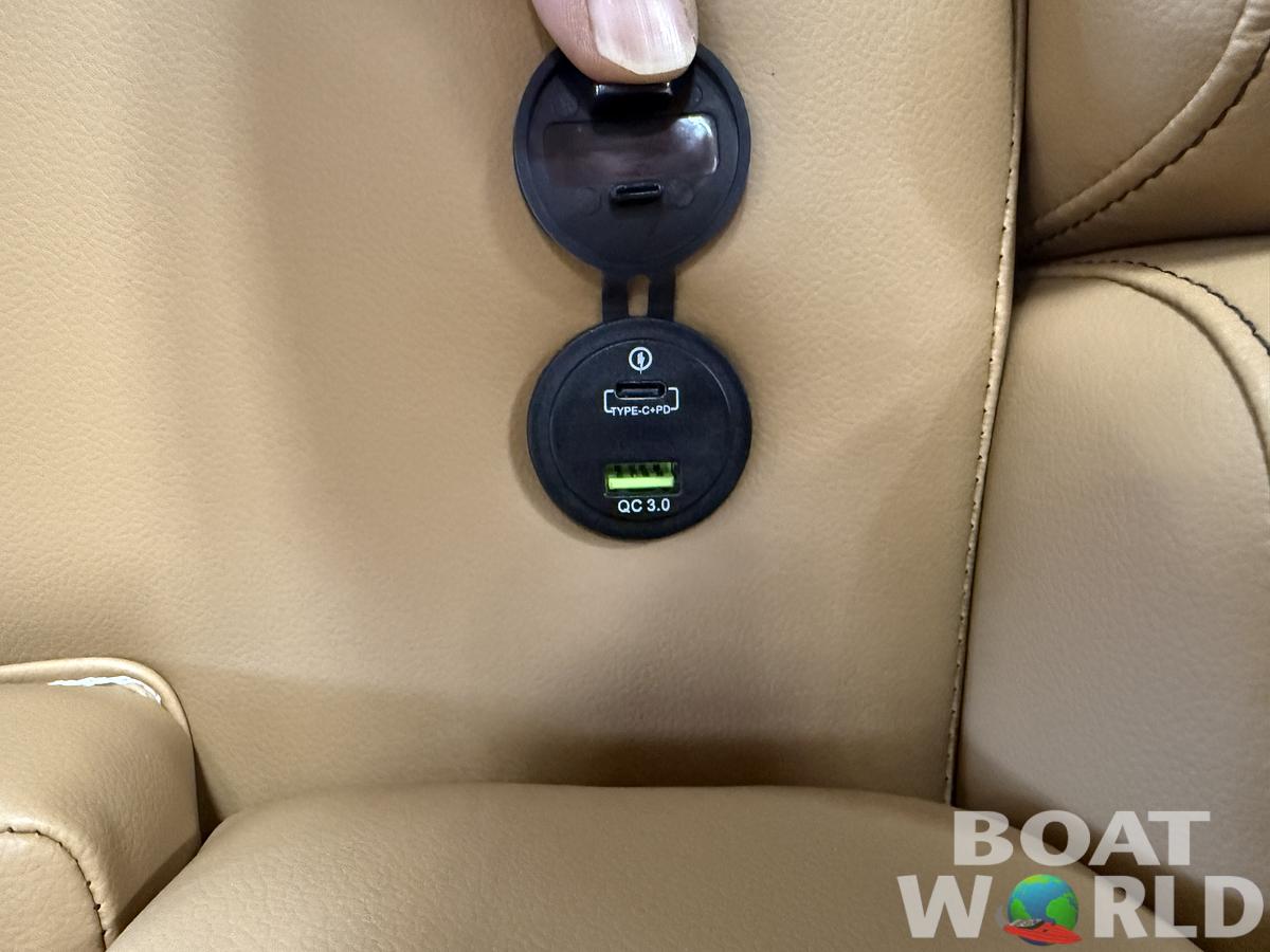 2026 Tahoe Pontoons Sport 2385 Swingback (VRB) & Honda 4-Stroke EFI