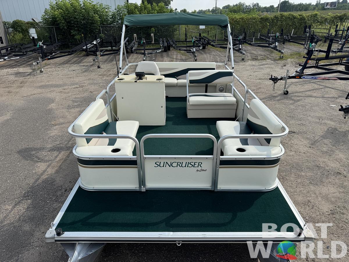 Used 1999 Lowe Suncruiser Malibu 180