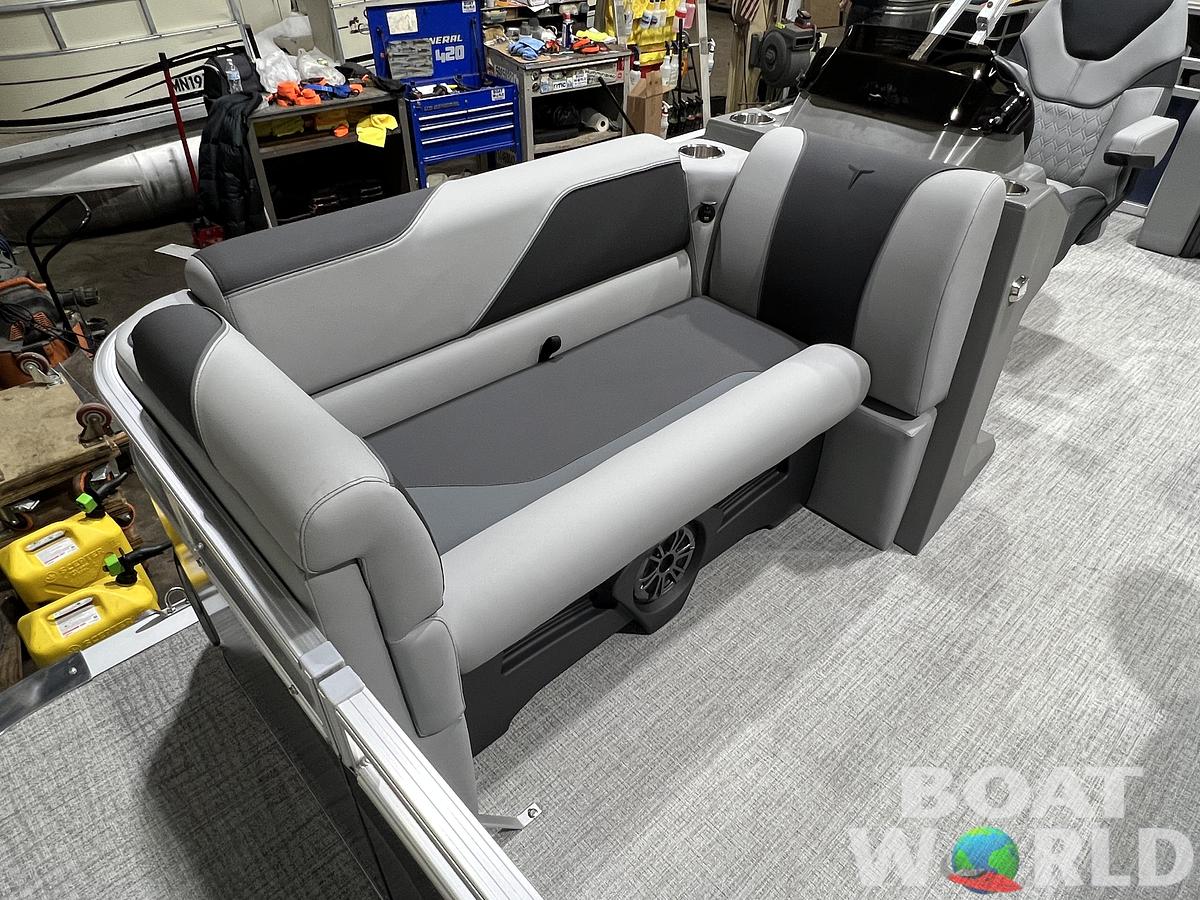 2026 Tahoe Pontoons Sport 2180 Swingback (VRB) 