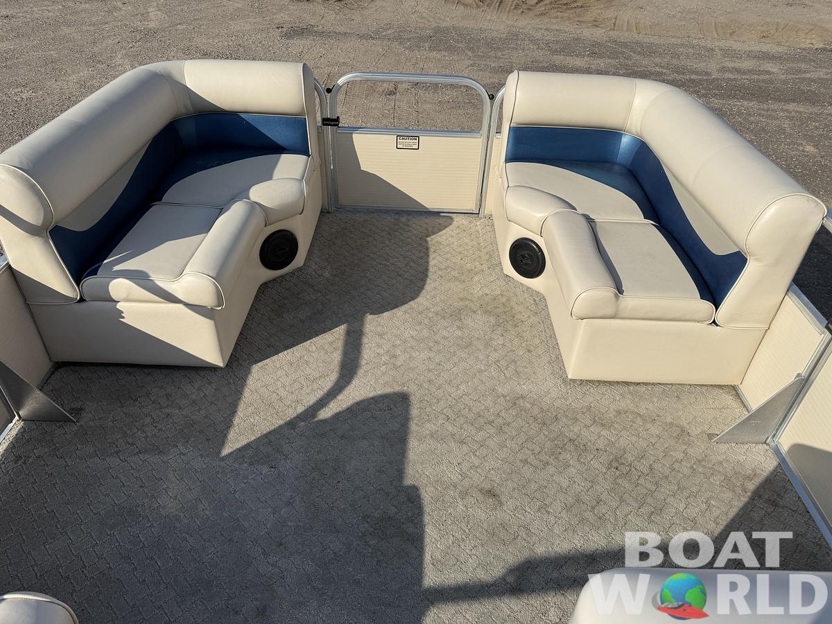 Used 2009 Weeres Family Fish Deluxe 220 Pontoon