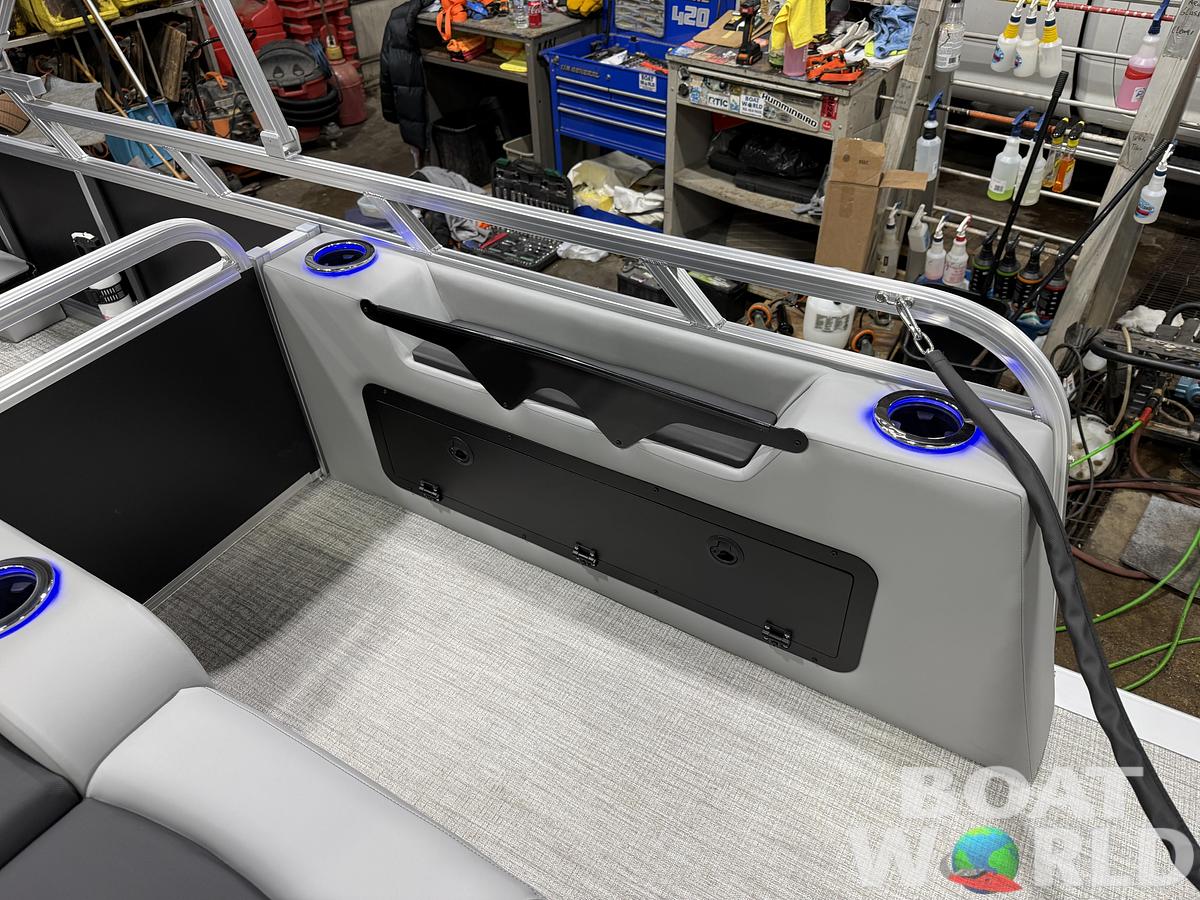 2026 Tahoe Pontoons Sport 2385 Swingback (VRB) Tritoon 