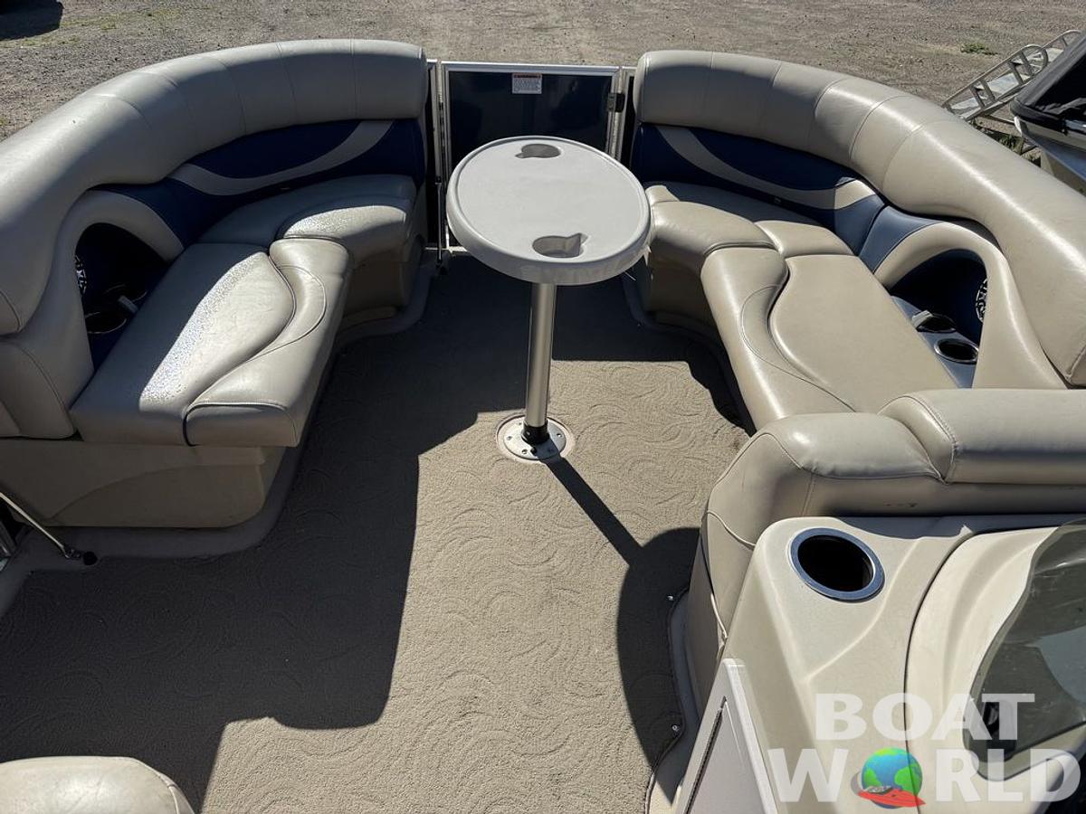 Used 2016 Sylvan 820 Cruise Pontoon