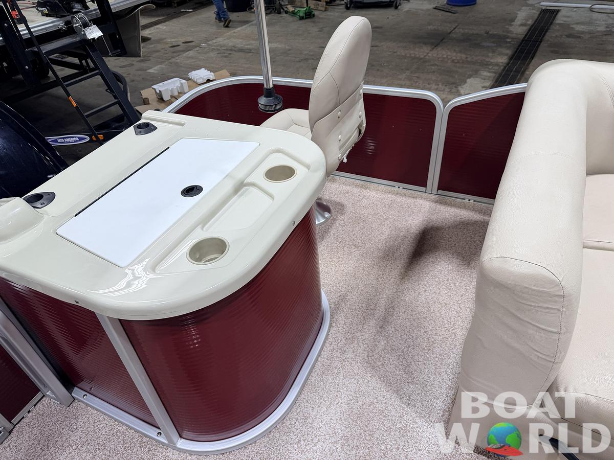 Used 2016 Weeres 200 Allure Fish Pontoon