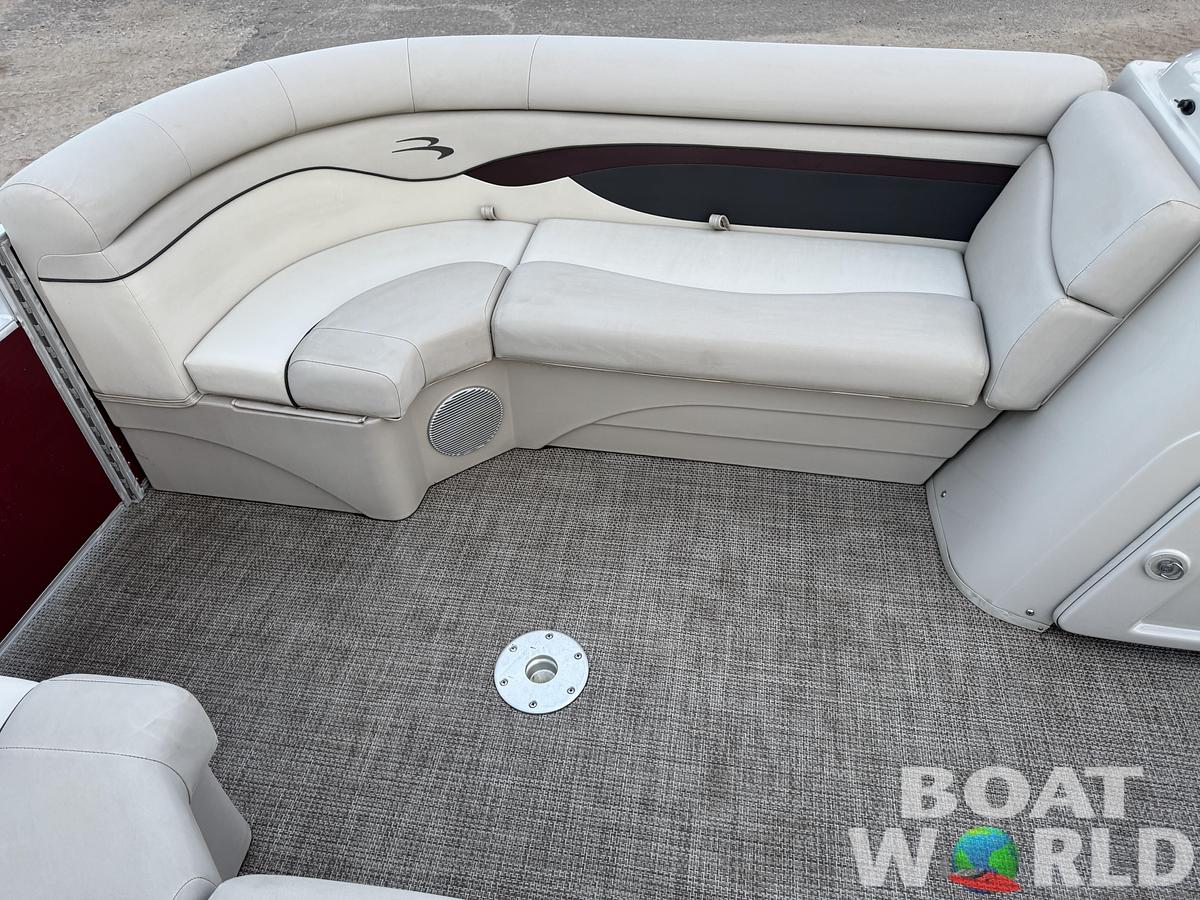 Used 2019 Bennington 21 SX Pontoon