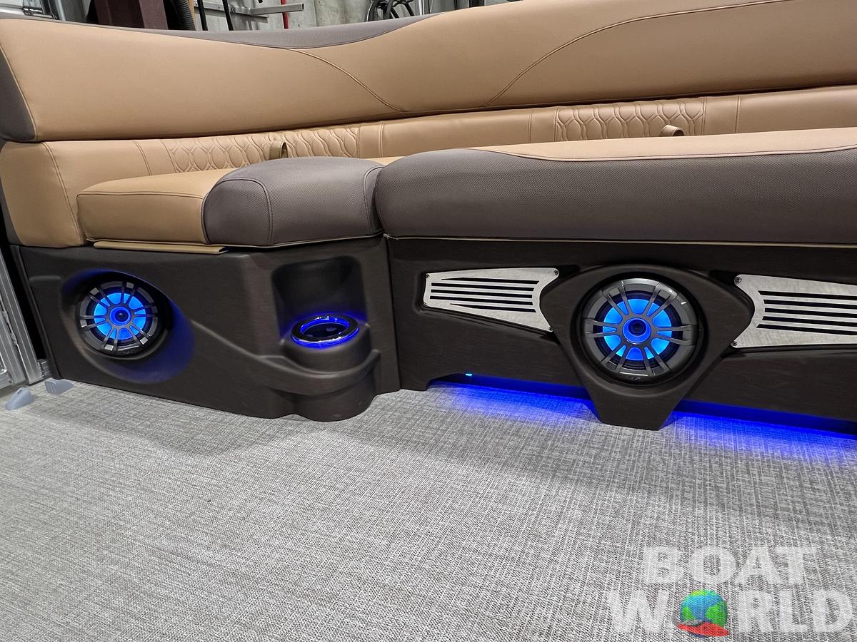 2026 Tahoe Pontoons LTZ 2385 Elite Cruise Tritoon