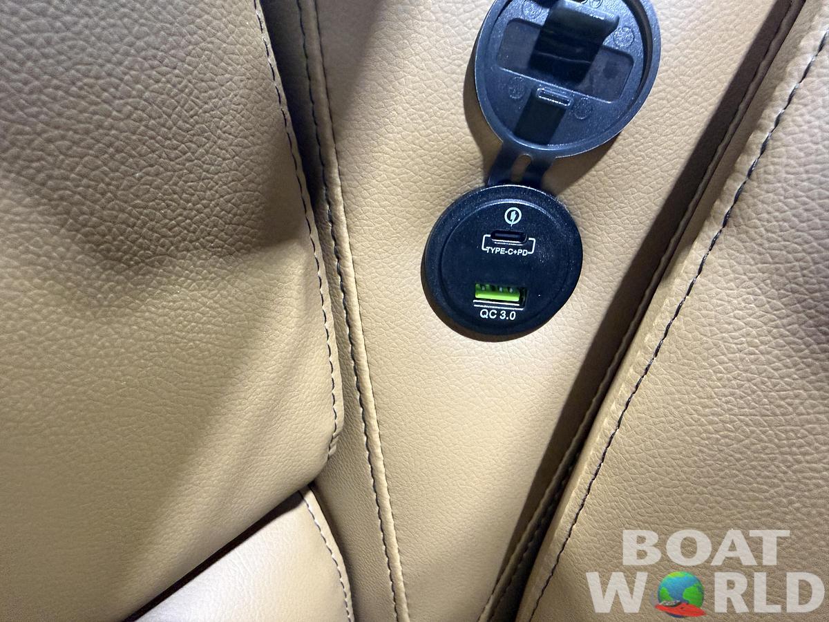 2026 Tahoe Pontoons Sport 2180 Quad Lounge 