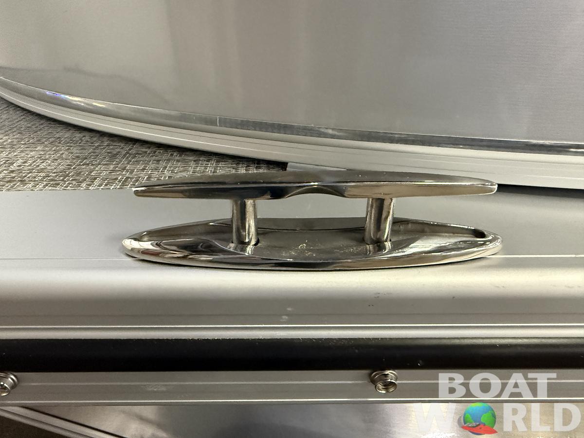 2025 Tahoe Pontoons Cascade 2385 Quad Lounge Shift Flip Tritoon & Honda 4-Stroke EFI