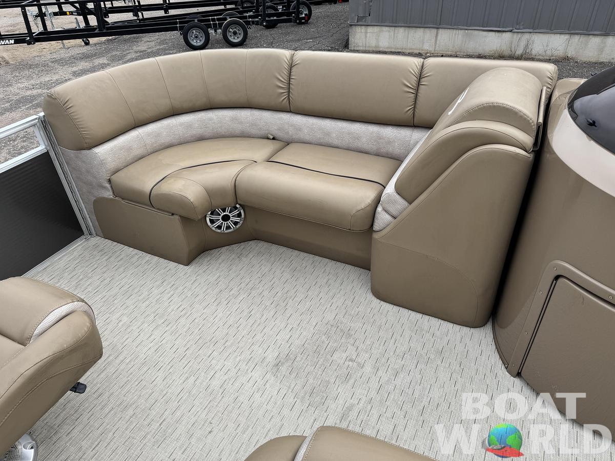 Used 2016 Bennington 2250 GSR Pontoon