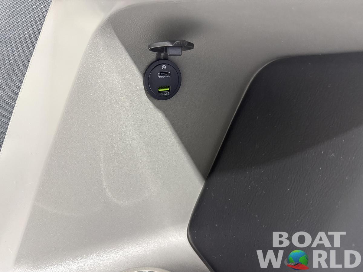 2026 Tahoe LTZ 2385 Swingback (VRB) Pontoon $38995