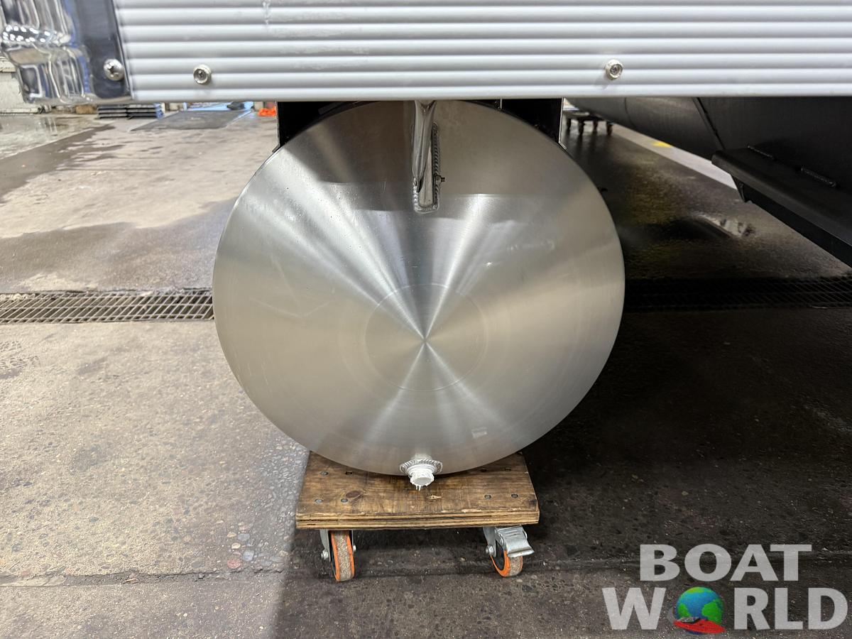 2026 Tahoe Pontoons LTZ 2385 Cruise Rear Bench (CRB)