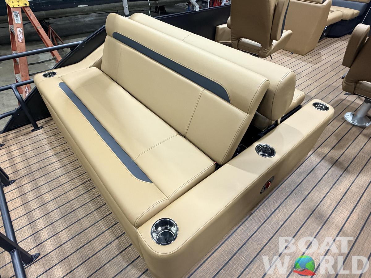 2026 Bentley Legacy 220 Swingback Pontoon $38995