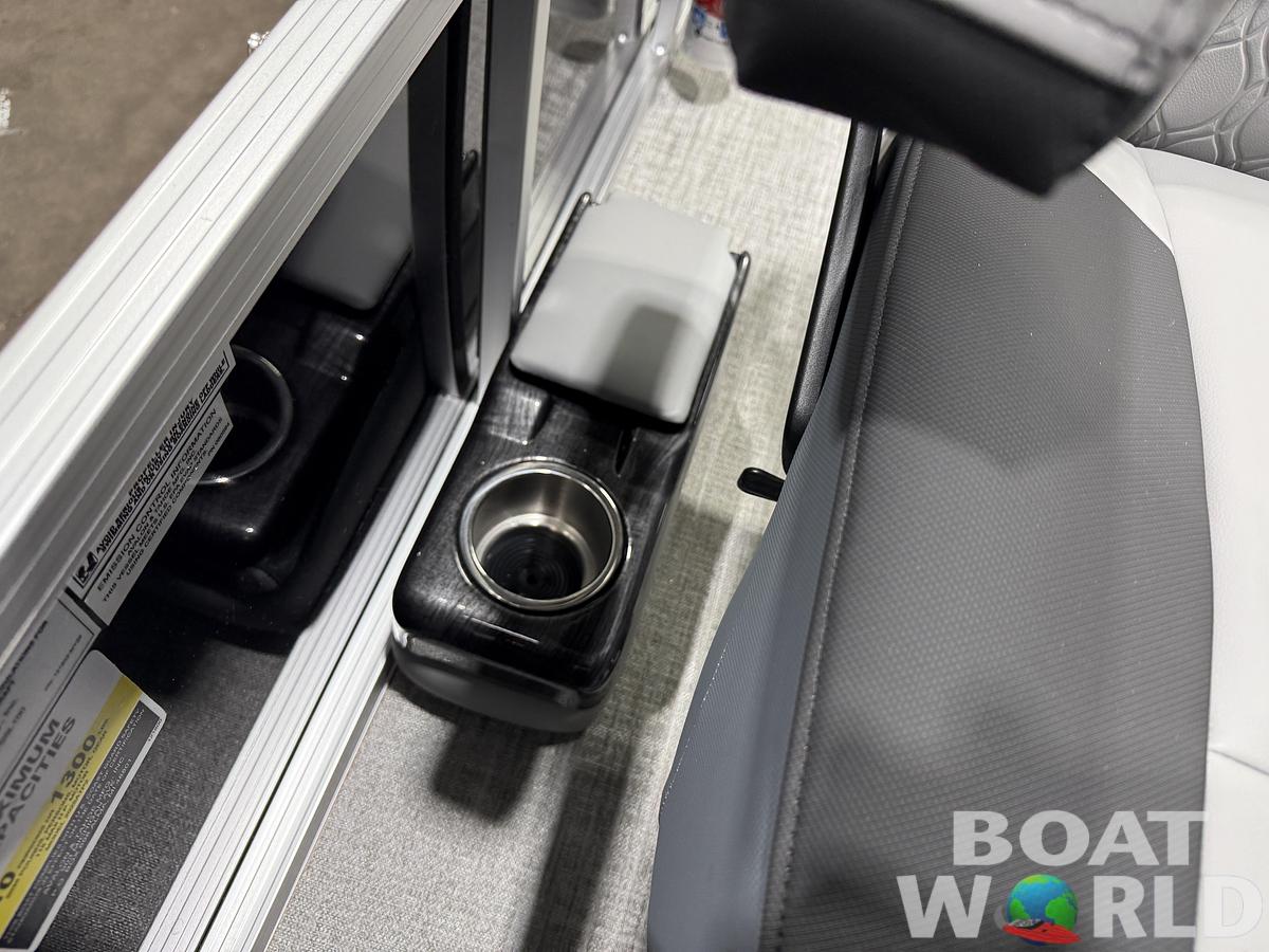 2026 Tahoe Pontoons Sport 2180 Swingback (VRB) 