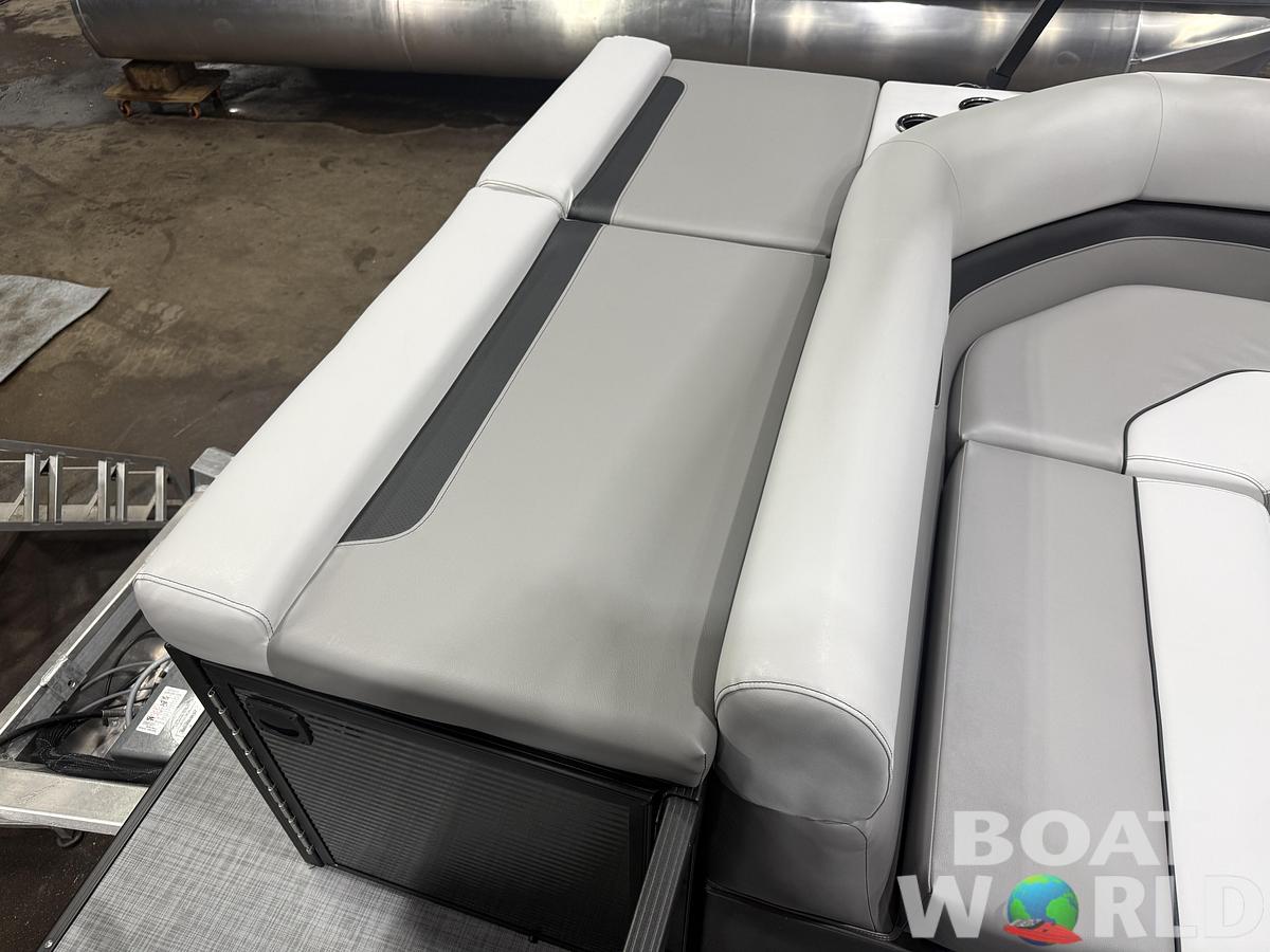 2026 Princecraft Vectra 21 Cruise Lounge Pontoon 
