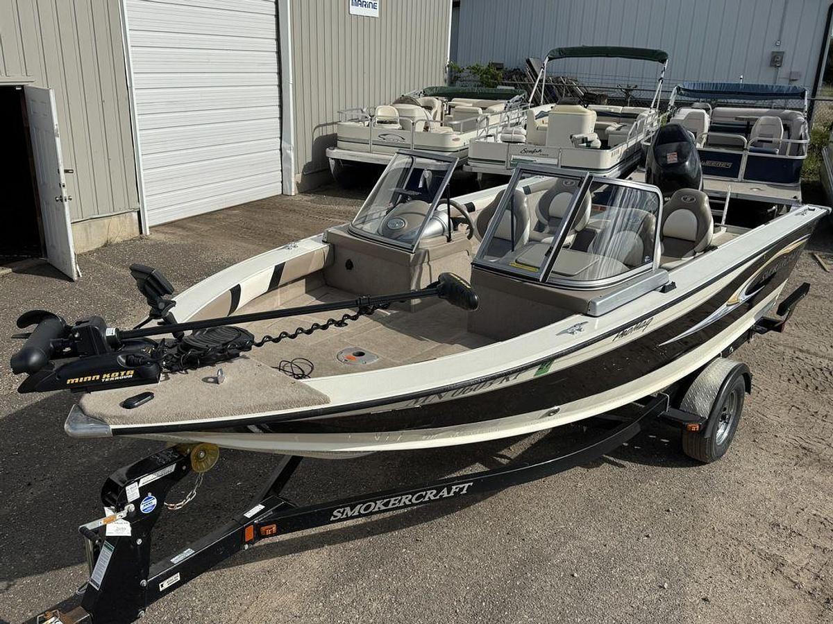 Used 2010 Smoker Craft Pro Mag 182