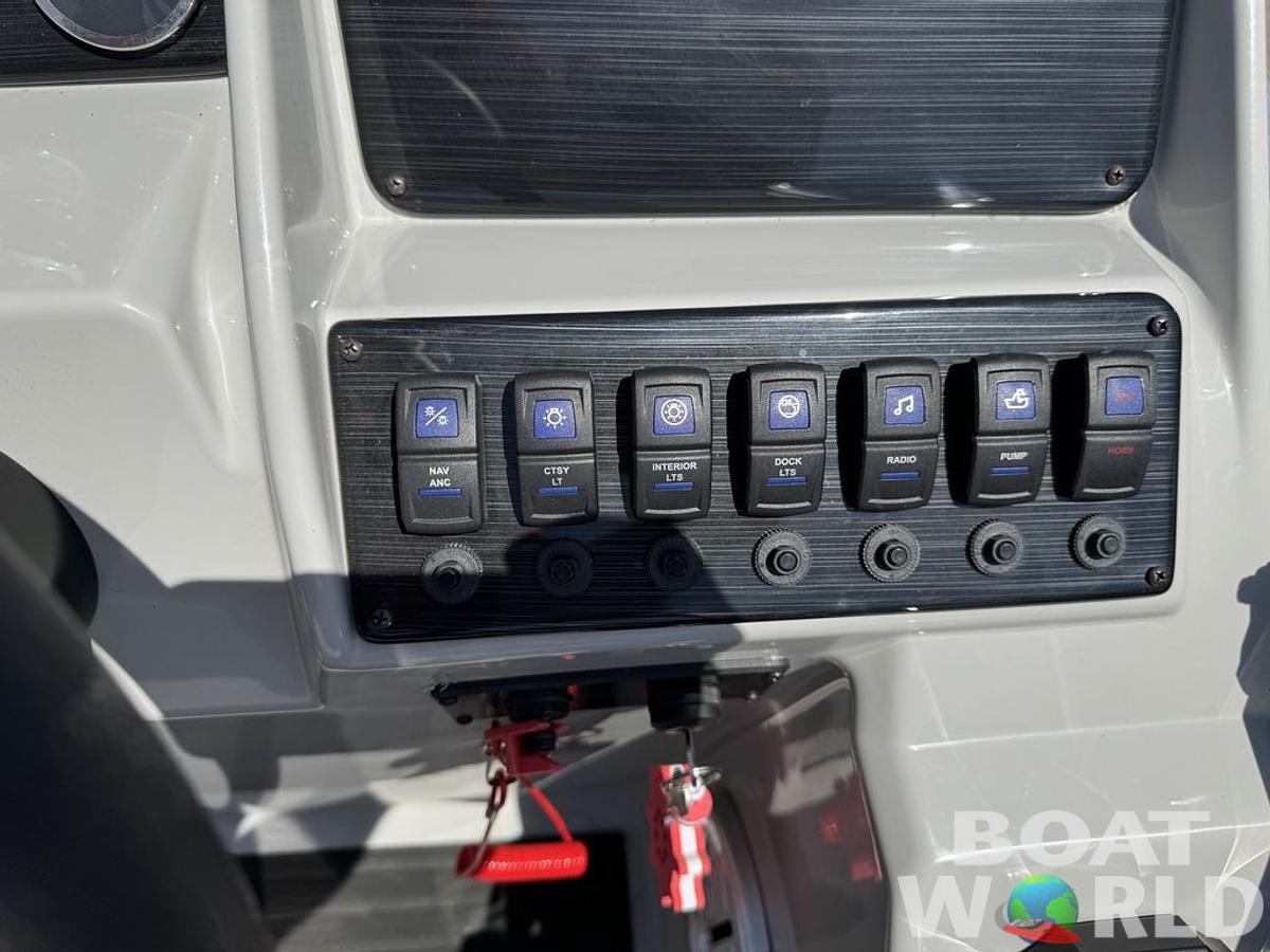 Used 2023 Sylvan 820 Party Fish Pontoon