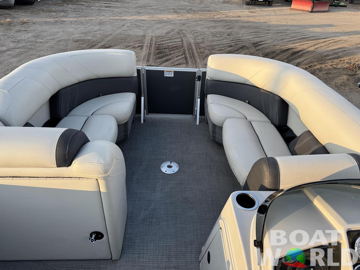 Used 2020 Sylvan Mirage 822 LZ Pontoon