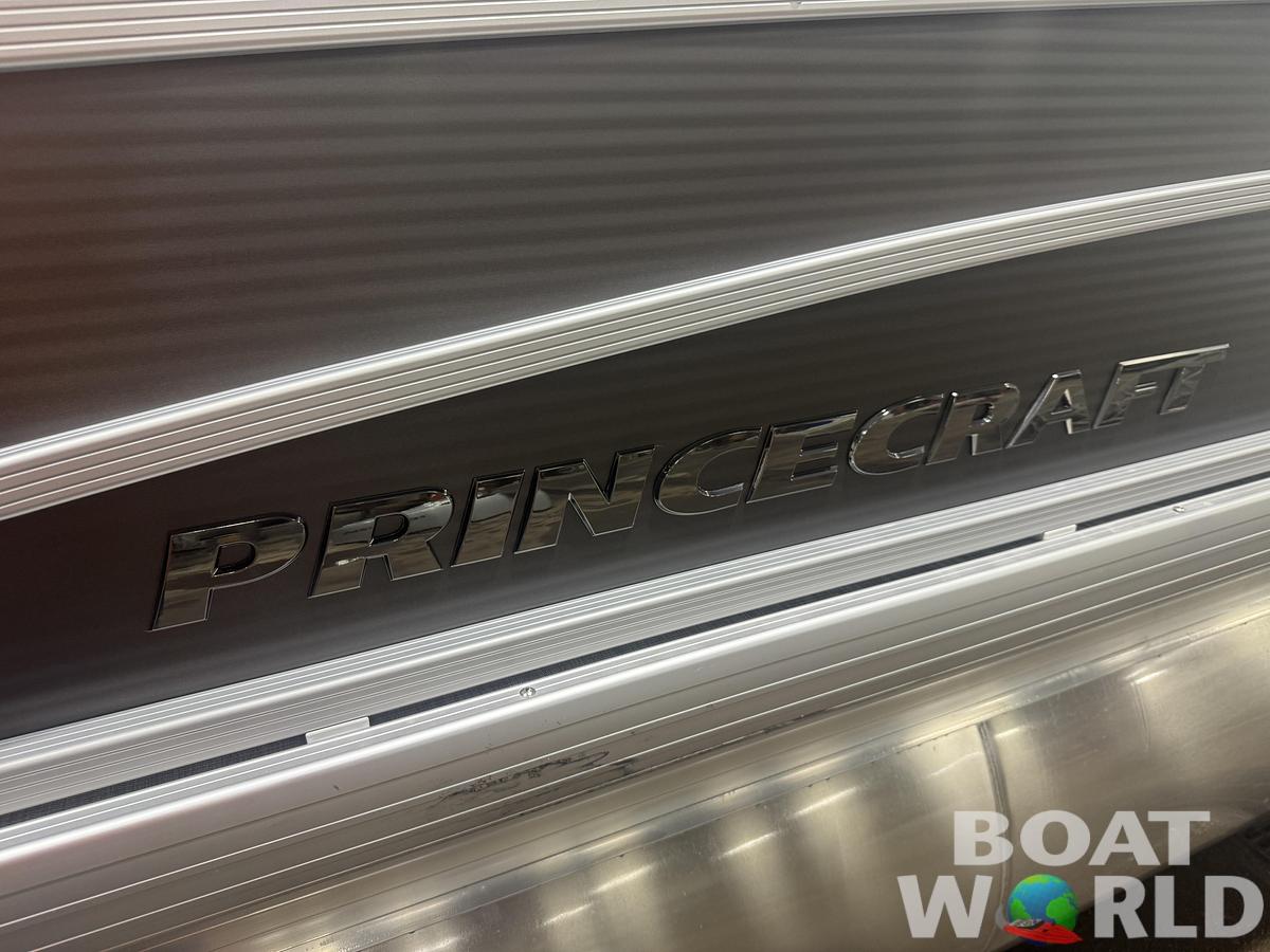 2026 Princecraft Vectra 23 RL Dinette Swingback Pontoon