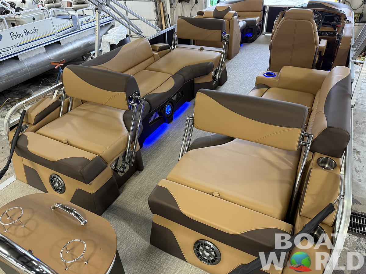 2025 Tahoe Pontoons LTZ 2385 Quad Lounge Shift Flip Tritoon & Honda 4-Stroke EFI