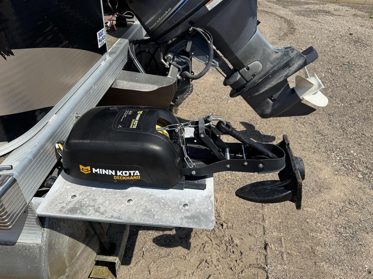 Used 2013 Bennington 17SF