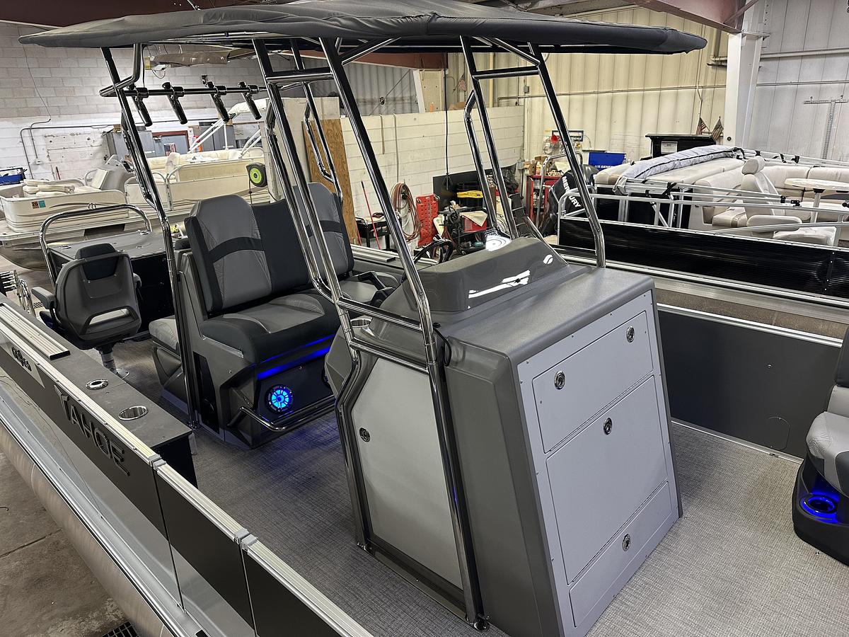 2025 Tahoe Pontoons GEOfish CRF 2585 Tritoon & 225HP Outboard