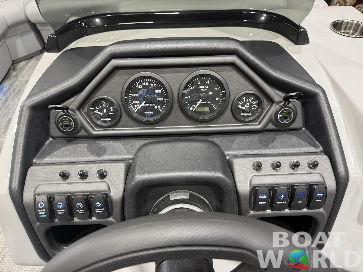 2027 Bentley Legacy 220 Navigator Quad Lounge Pontoon $42995