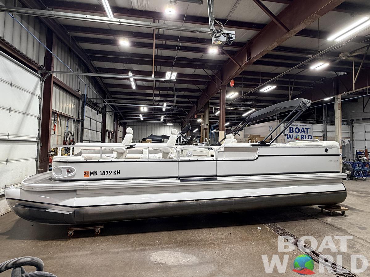Used 2006 Crestliner 2485 Sport LX Pontoon