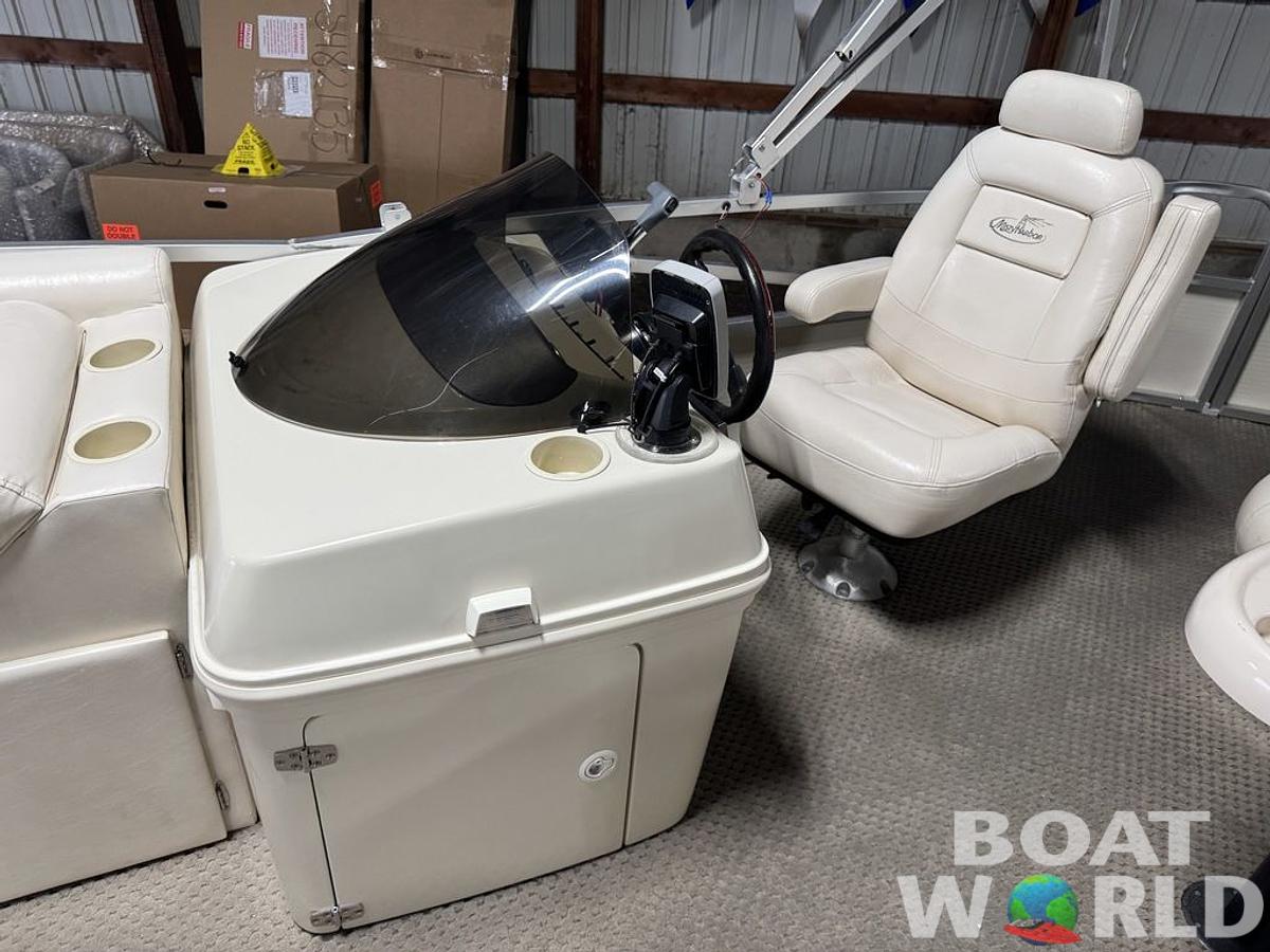Used 2005 Misty Harbor Boats 2285 GM Pontoon