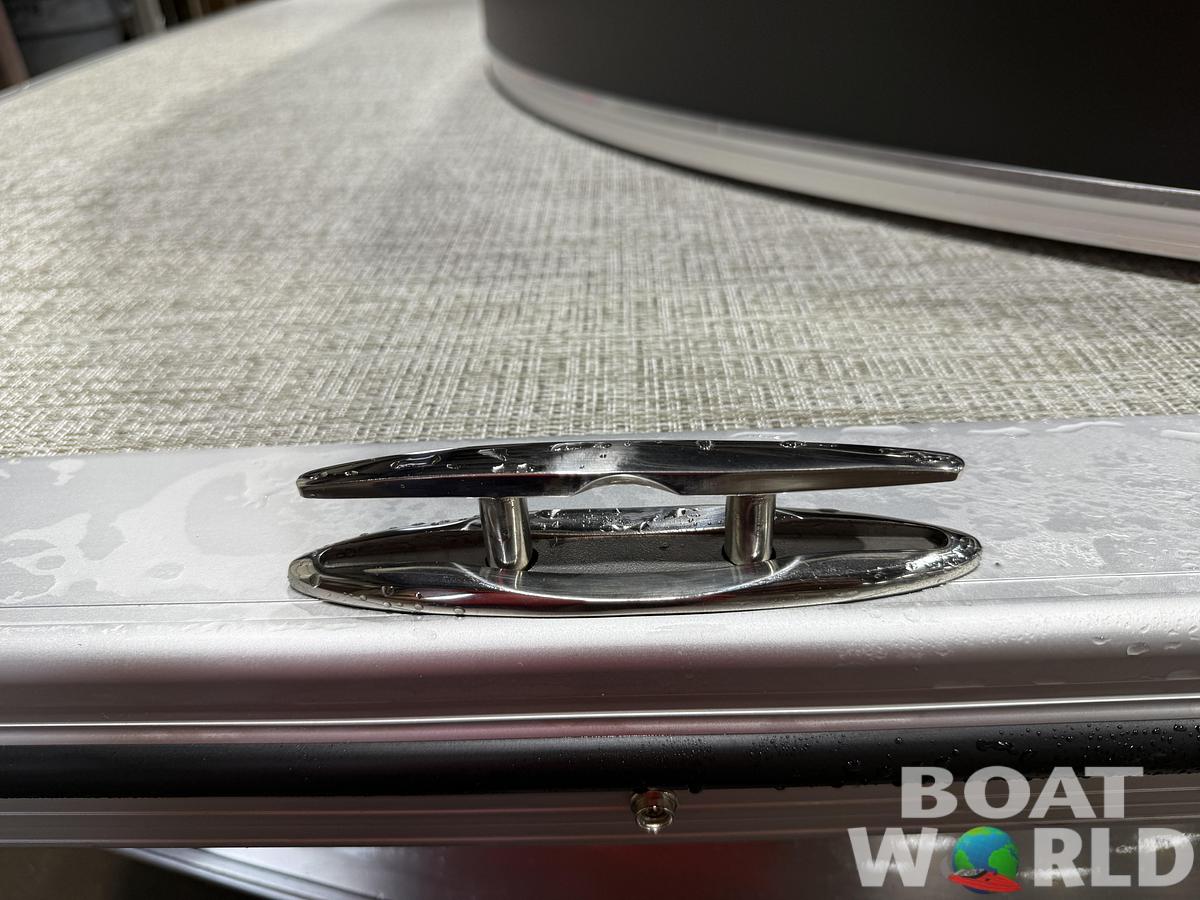2027 Tahoe LTZ 2385 VRB SE Swingback Pontoon $42995